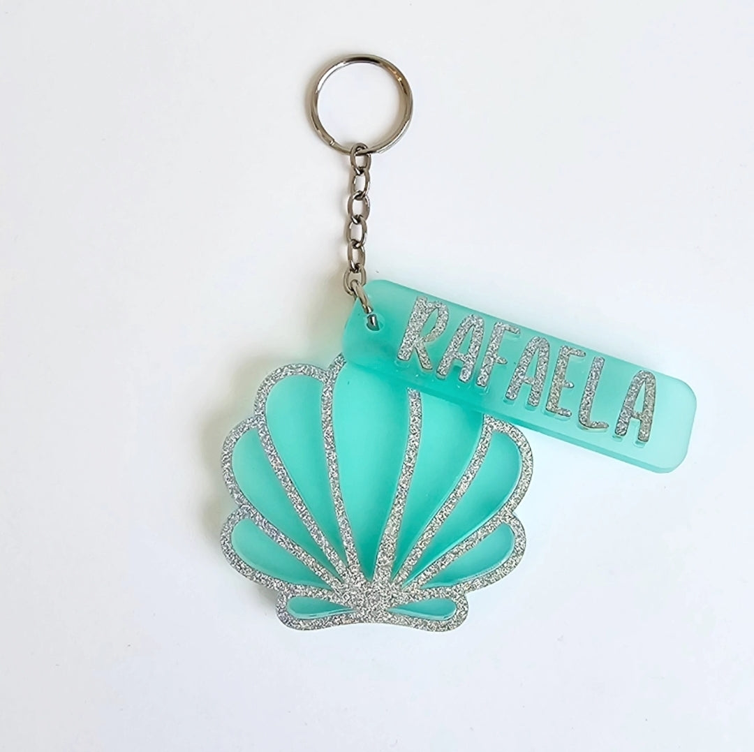 Chaveiro para Mochila Escolar em Acrílico Concha com Nome