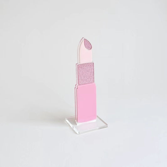 Adorno de Mesa Batom em Acrílico